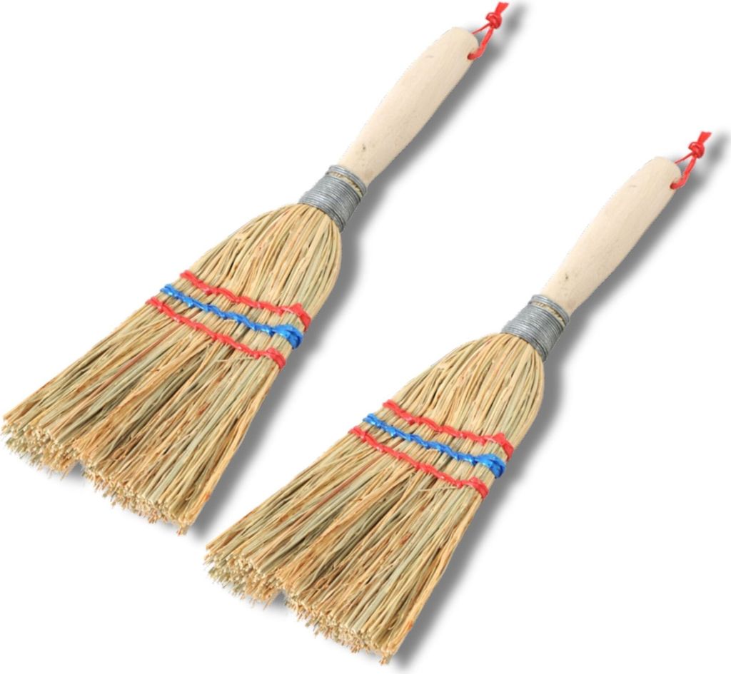 Novatool 2x Kleiner Besen Reisigbesen mit Stiel kurz 28cm Strohbesen Kinder Hexenbesen klein Garden broom MINI Besen klein IDEAL als Kinderbesen & ...