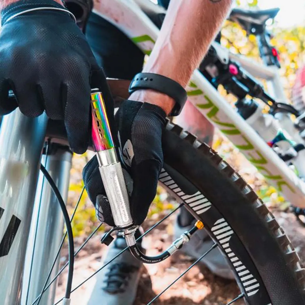 Pompe de secours vélo route Lezyne Pocket Drive Pro pour cyclisme