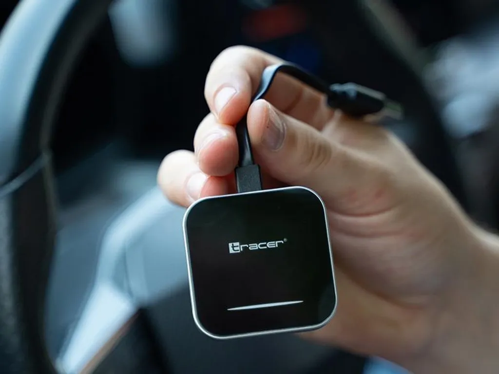 Adaptateur CarPlay Android Auto TRACER connexion 5GHz ultra rapide