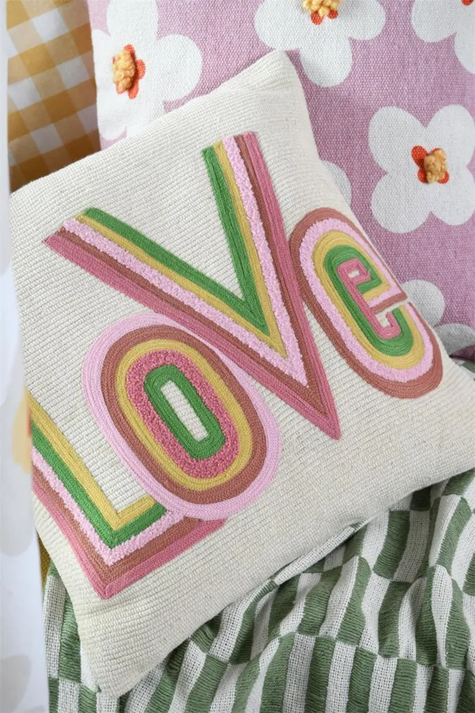 Coussin Moelleux 40x40 Crème Confortable avec Écriture Multicolore - 5