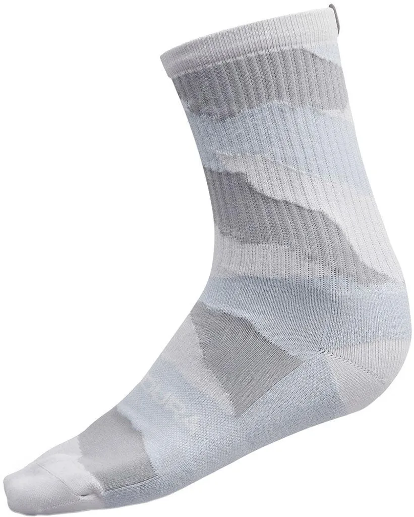 Chaussettes vélo de route Endura Peak Dreich grises pour cyclistes