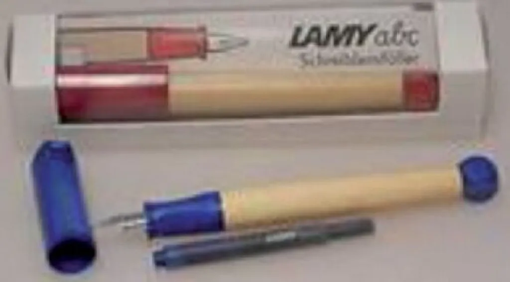 Lamy abc Rosso: Penna Stilografica Ergonomica per Bambini in Legno
