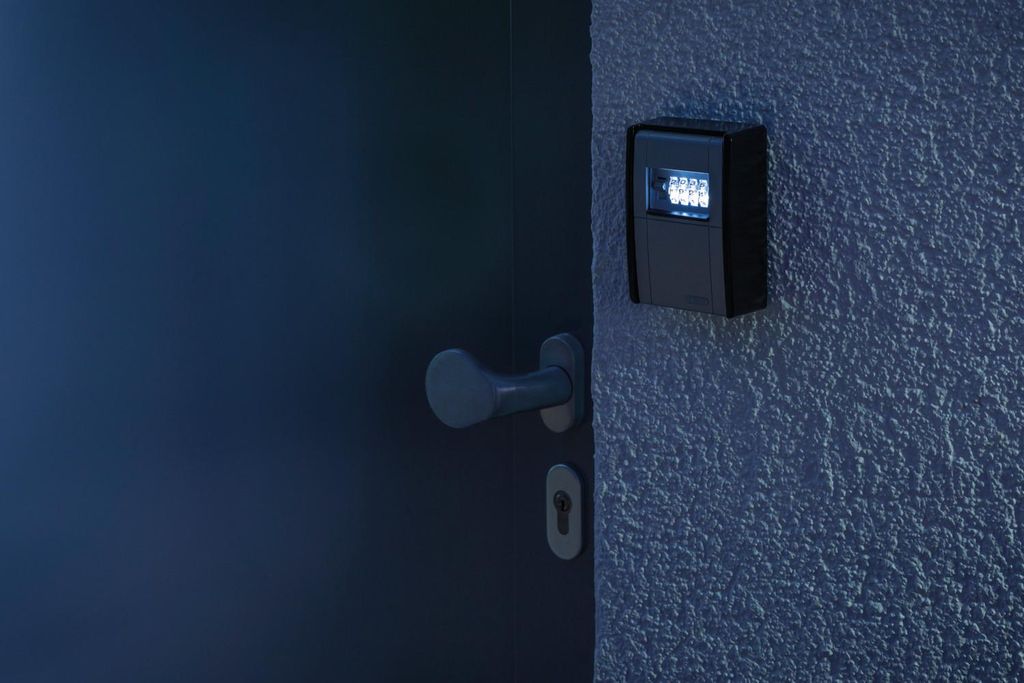 Coffre a Combinaison LED a Fixer au Mur Blister Image du produit 