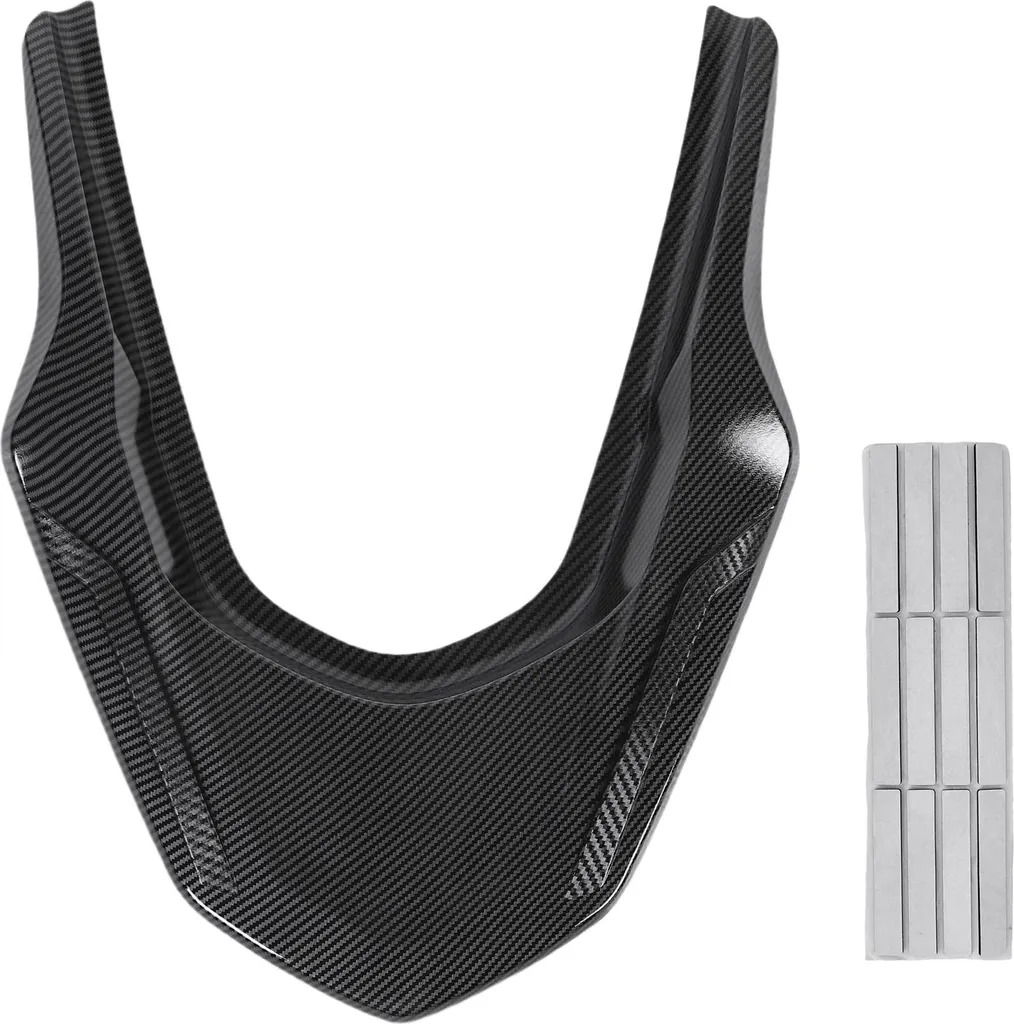 Rénovez votre PCX160 avec ce cache-bagages arrière moto look carbone 3D