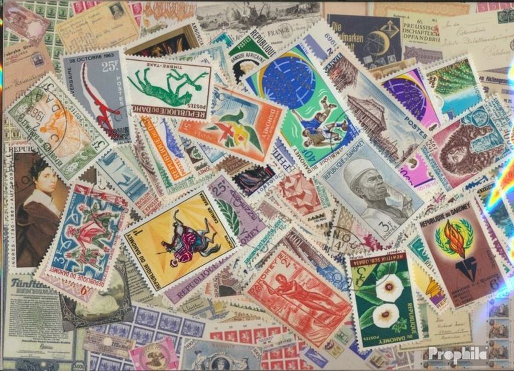 Briefmarken Dahomey 100 verschiedene Marken