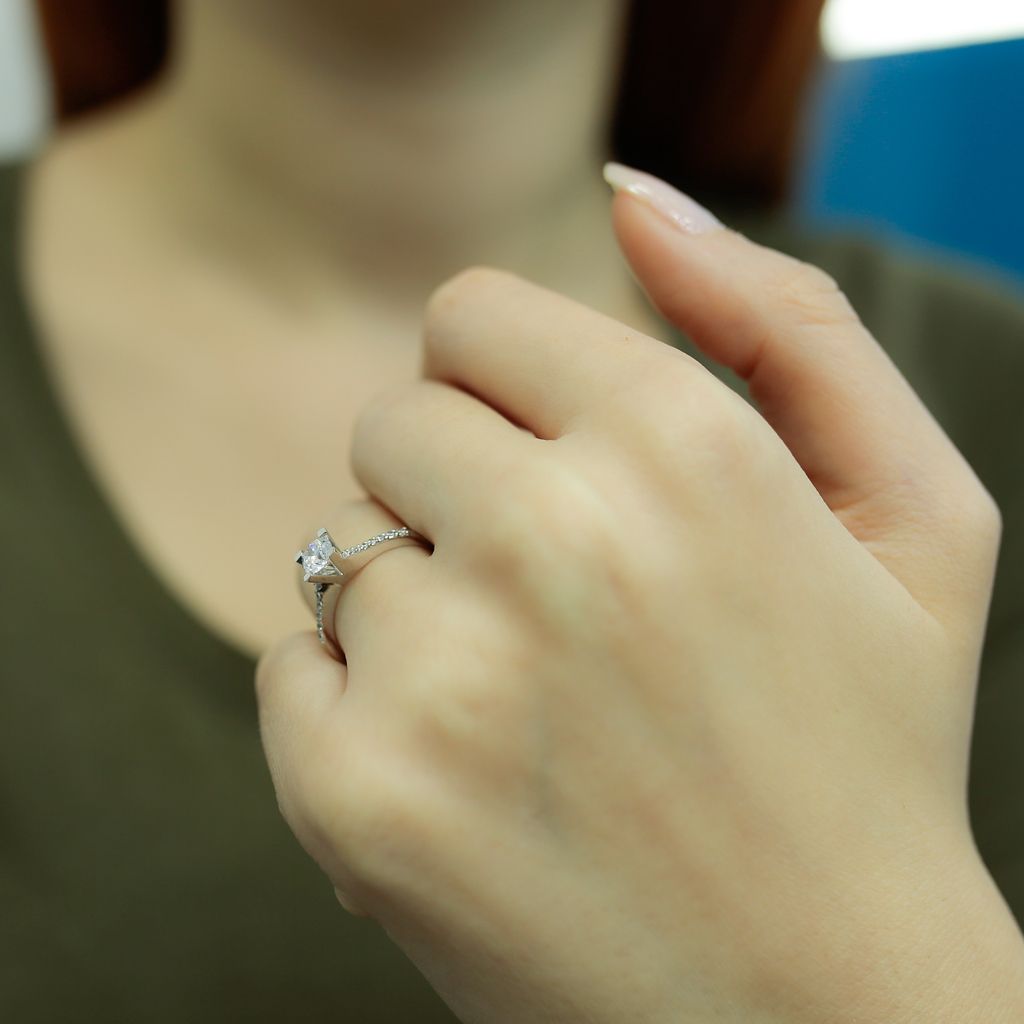 0,45 Carat Diamant Solitär Antragsring 14 Karat Weißgold