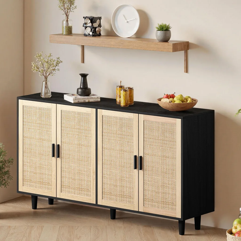 Buffet bas 4 portes rotin étagères réglables pour organiser un salon encombré