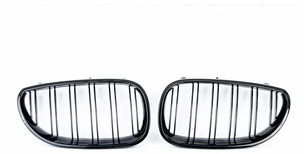 Paire de calandres sport noir brillant pour BMW E90 E91 version restylée
