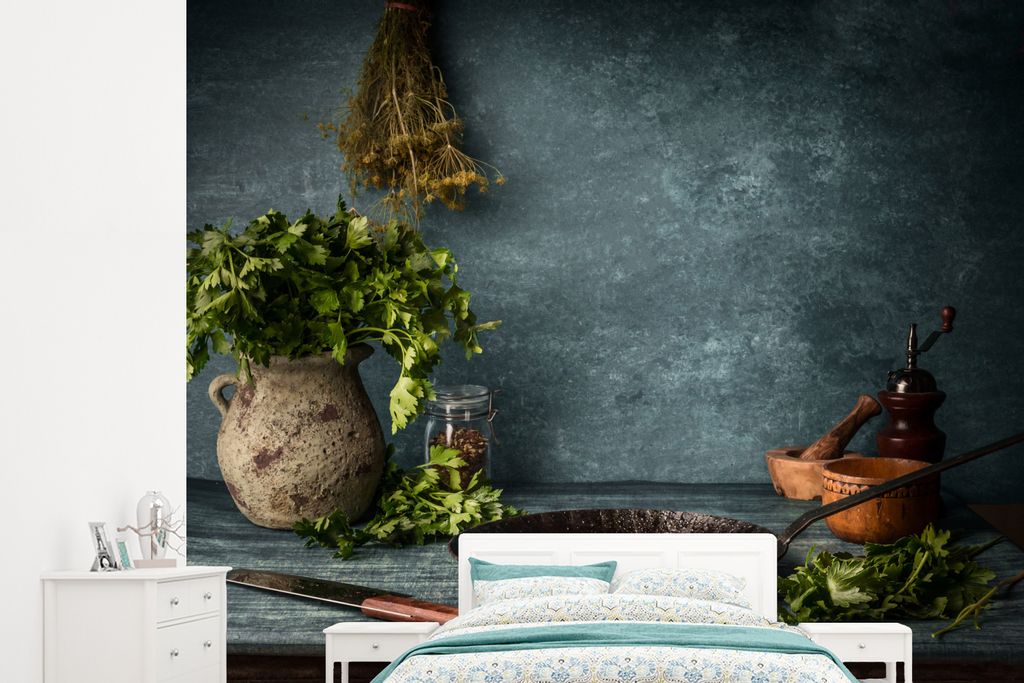 MuchoWow Fototapete für Wohnzimmer oder Schlafzimmer Wandtapete Vinyl Motivtapete Kräuter - Gewürze - Pfanne - Messer - Grau - Rustikal - 245x...