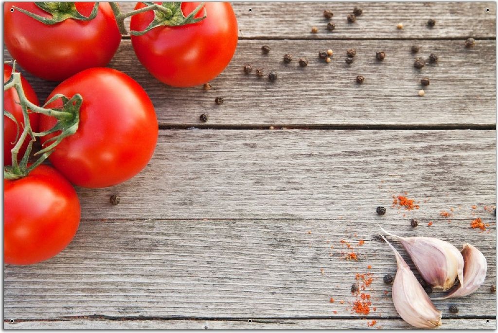 Wallario Outdoor-Poster für Garten oder Balkon, Motiv Tomaten und Gewürze auf altem Holztisch, in ca. 61 x 91,50 cm
