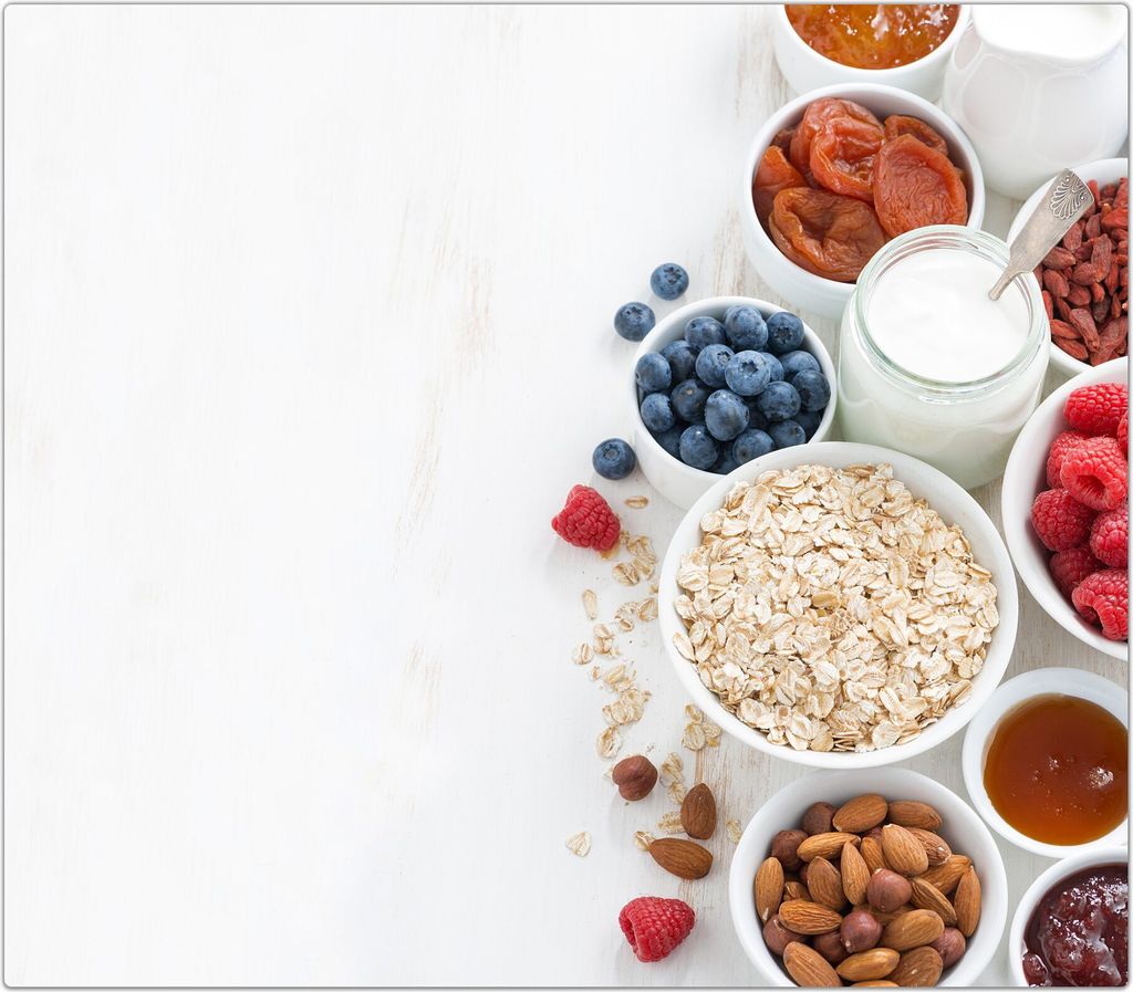 Spritzschutz Herdabdeckplatte Schneidebrett aus Glas Haferflocken und Beeren 1-Teilig (60x52cm)