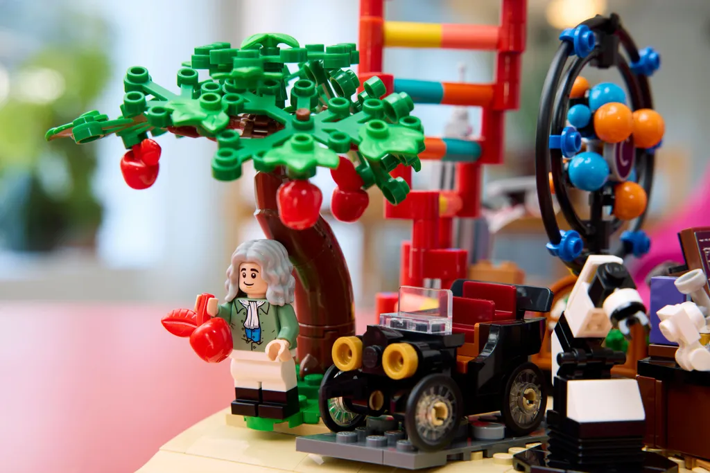 Projet Créatif Adulte LEGO 21355 L'Origine du STEM pour Détente et Déco - 18