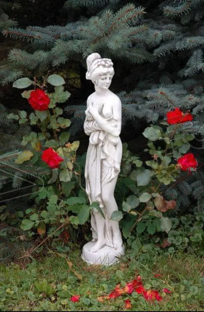 Décorer une Terrasse avec la Statue Femme Eve 74cm Sculpture 588