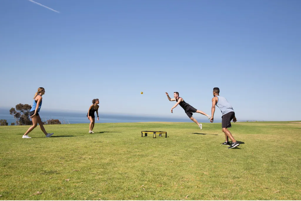 Spikeball Pro avec Filet Ajustable et Balles Texturées Grip Amélioré - 12