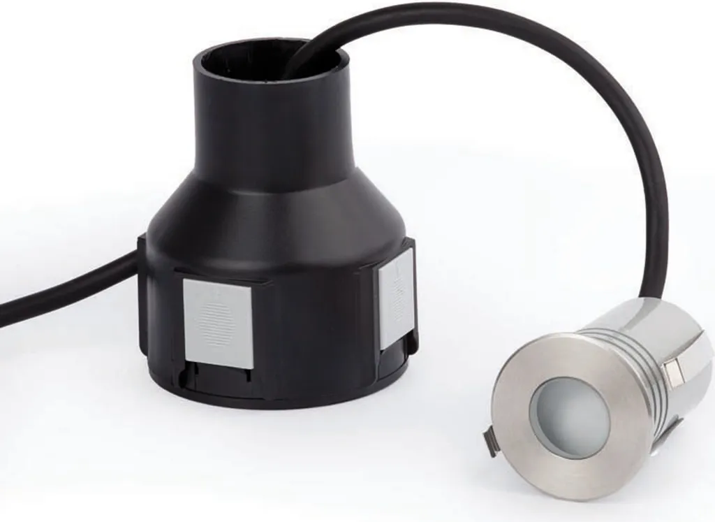 Éclairage terrasse LED encastré CROSBY IP67 nickel mat pour jardin et sol