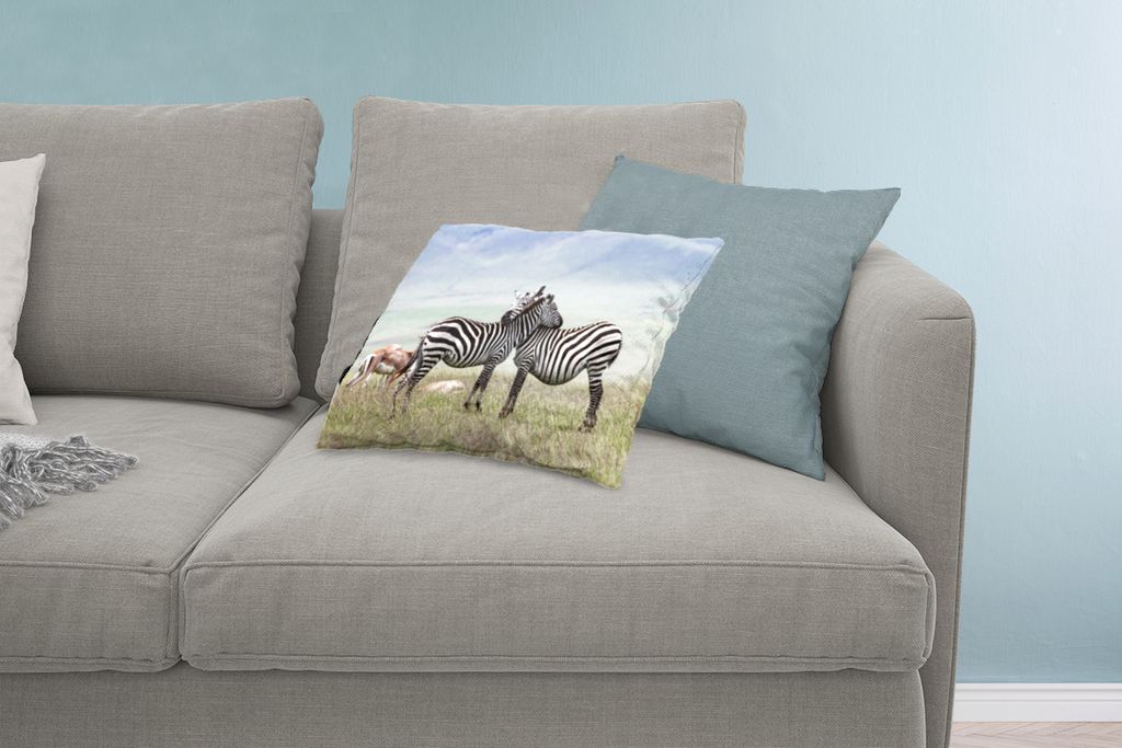 MuchoWow Zierkissen Sofakissen Wohnzimmer Dekokissen 60x40 cm Zebras - Gras - Schwarz - Weiß - Kopfkissen - Polster mit Foto