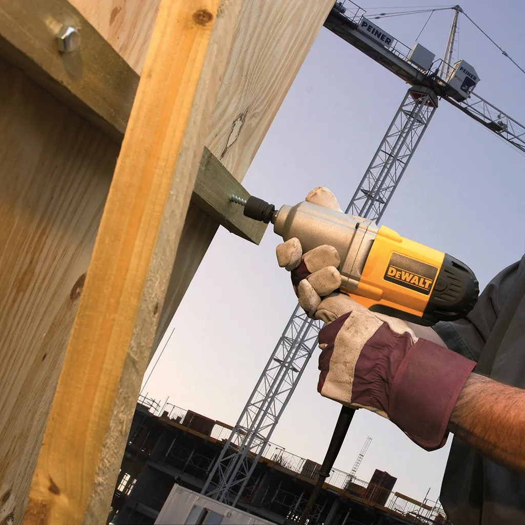 Clé à chocs 440Nm DeWALT DW294 710W : Couple élevé et prise 3/4 pouce - 12