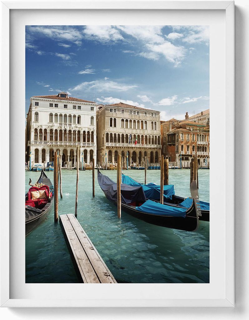 Die Gondeln von Venedig Italien– Wandbild mit Rahmen – Gerahmtes Bild – Wanddekoration – 60x80 cm – Weiß Rahmen