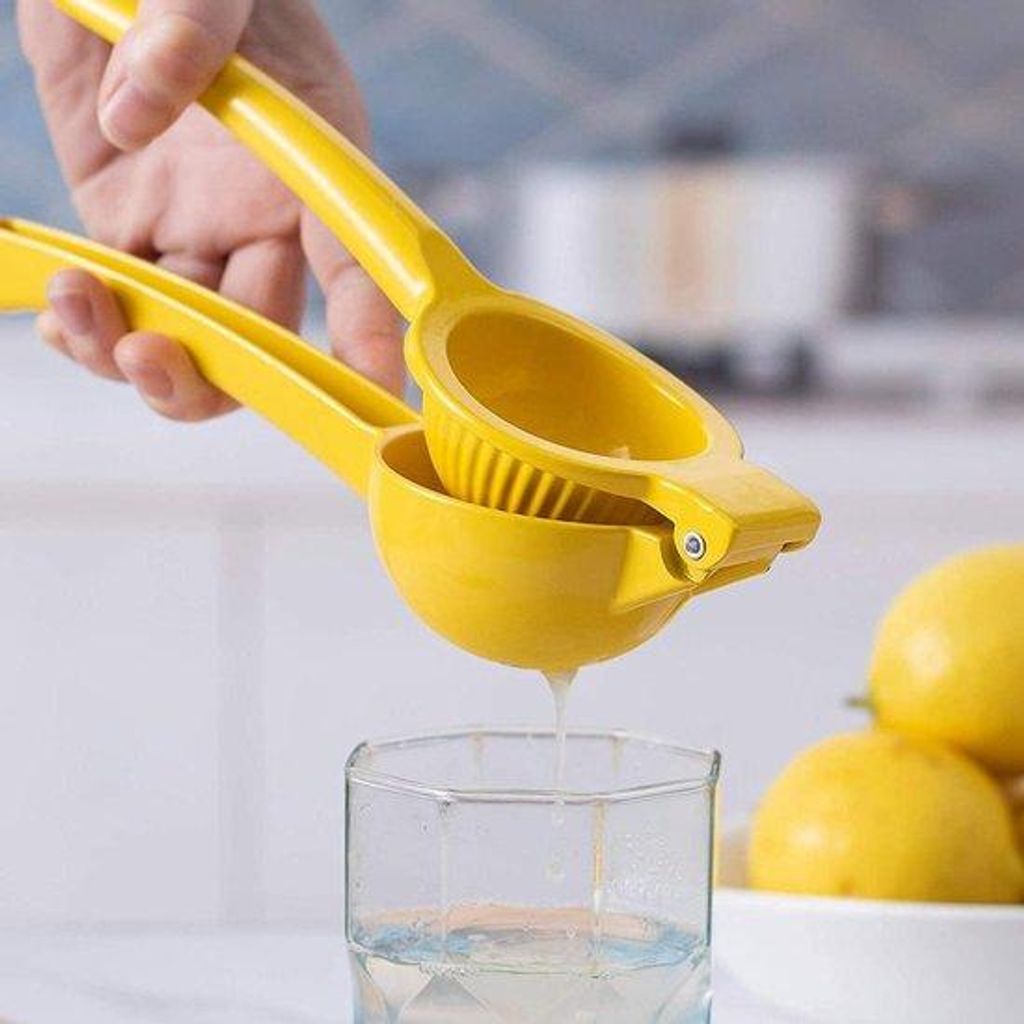 Lemon Squeezer Metal Press Manual Citrus Juicer with Handle Orange Juicer - Random Color