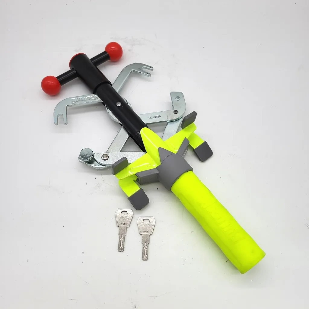 Recensione Bullock Excellence W Antifurto Bloccapedali Cambio Manuale - 8