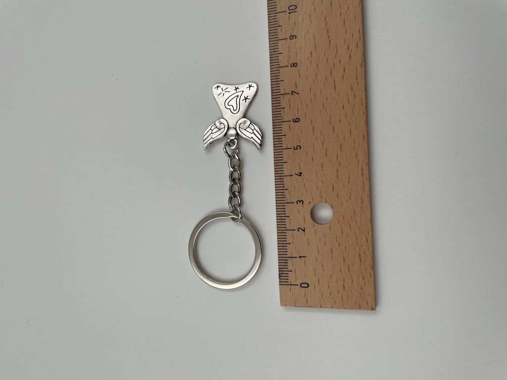 Sturmgewehr Schlüsselanhänger Aus Metall - Originelles Geschenk In Alu-Box