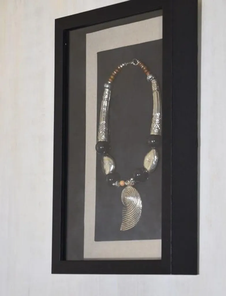 Vitrine de salon anti-poussière pour tableau et collier de luxe 60cm