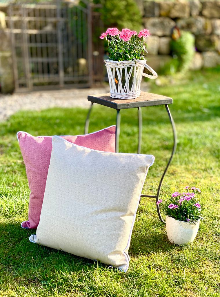 heimtexland ® Outdoor Deko Kissen Sitzkissen Lotus Effekt Produktbild 6