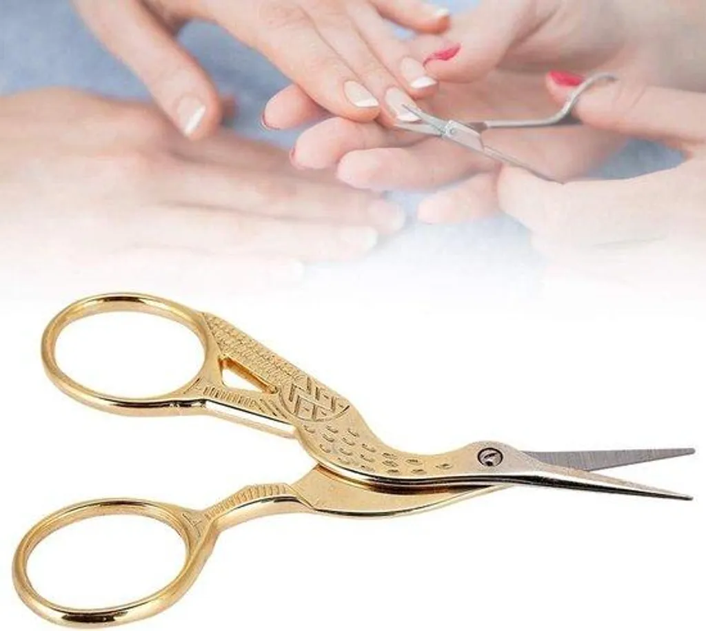 Ciseaux à ongles en acier inoxydable dorés style vintage gravés - 9cm