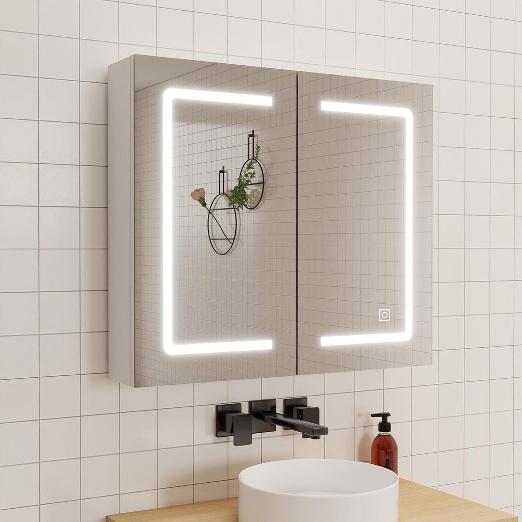 LED Spiegelschrank 80x70 cm mit Rasier-Steckdose Drei Produktbild 