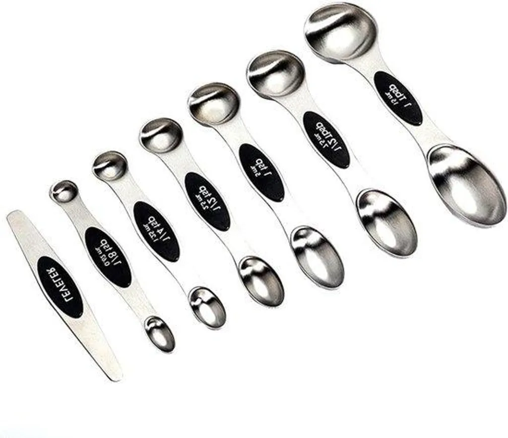 Fini le gaspillage : cuillères doseuses inox pour petits pots épices