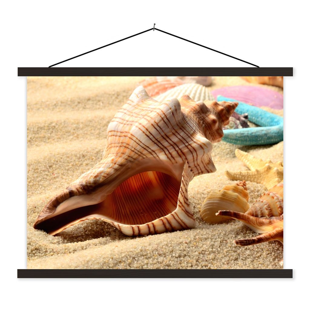 MuchoWow Textilposter Seesterne - Muscheln - Sand - Strand 120x90 cm mit schwarzem Rahmen - Aufhänger für Poster