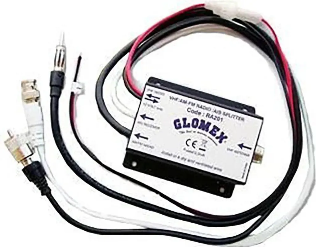 Splitter AM/FM/AIS Glomex RA201 pour Installer une Radio sur Bateau