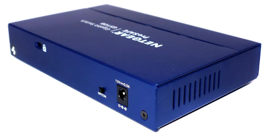Switch Ethernet Netgear GS108 pour Connecter Plusieurs PC en LAN - 2