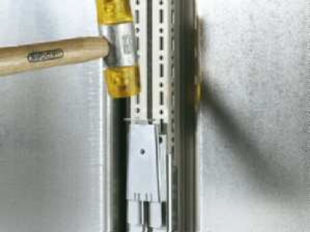 Rittal Anreih-Schnellverbinder für TS TS 8800.590 Stahlblech Passend für Gehäuse-Serie TS 8 (8800.590)