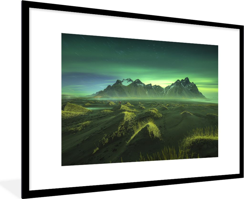 MuchoWow® MuchoWow® Gerahmtes Poster Nordlichter - Berg - Produktbild 