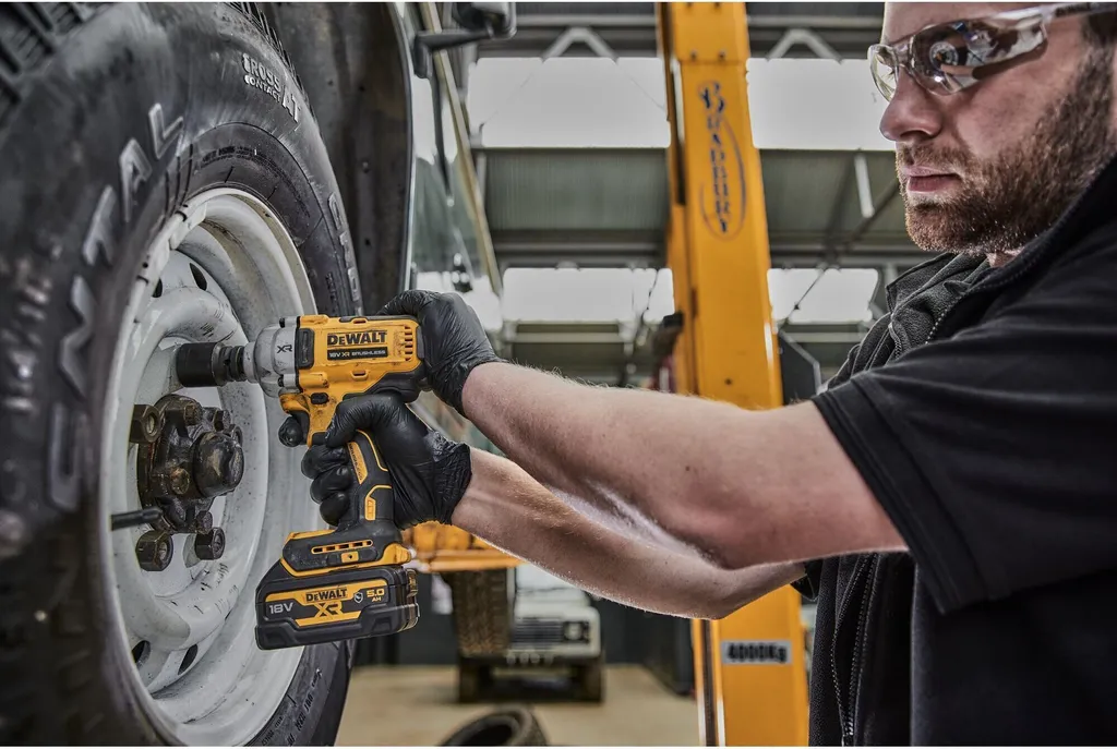 Clé à Chocs DEWALT DCF891NT-XJ 1/2 Haute Performance 812 Nm Brushless 18V - 13