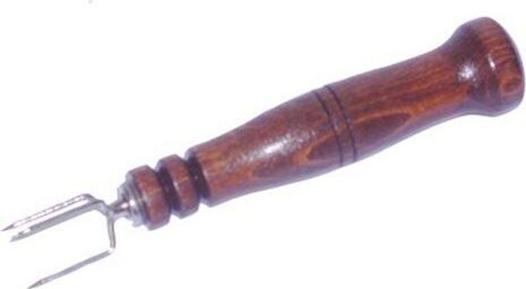 Dreipunkt-Edelstahlgriff Holz.