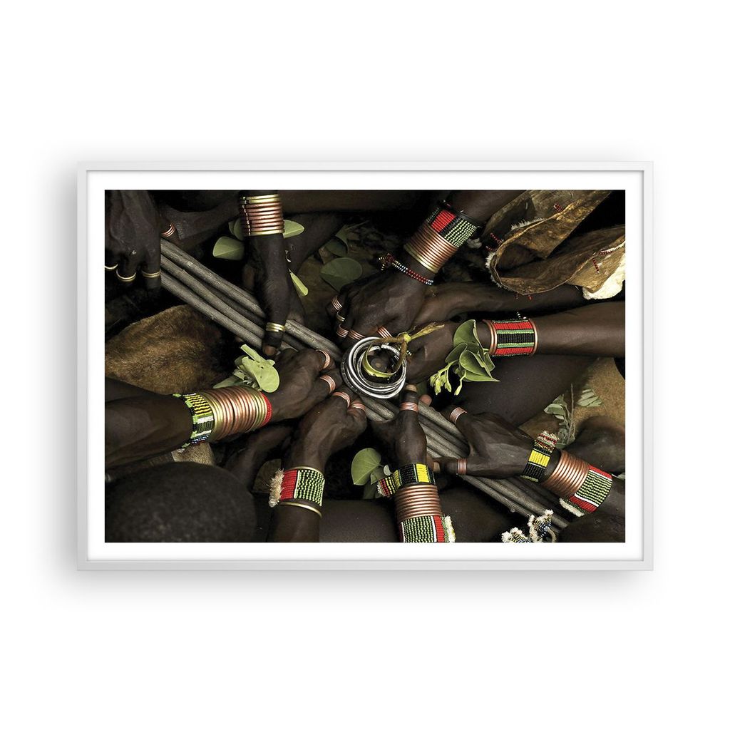 Gerahmtes Poster - Weißer Rahmen - Äthiopien Ritual Stamm - 100x70 cm - Wand Bild - Wanddeko - Wandbilder - Kunstposter - Wandposter - Bilderrahm...