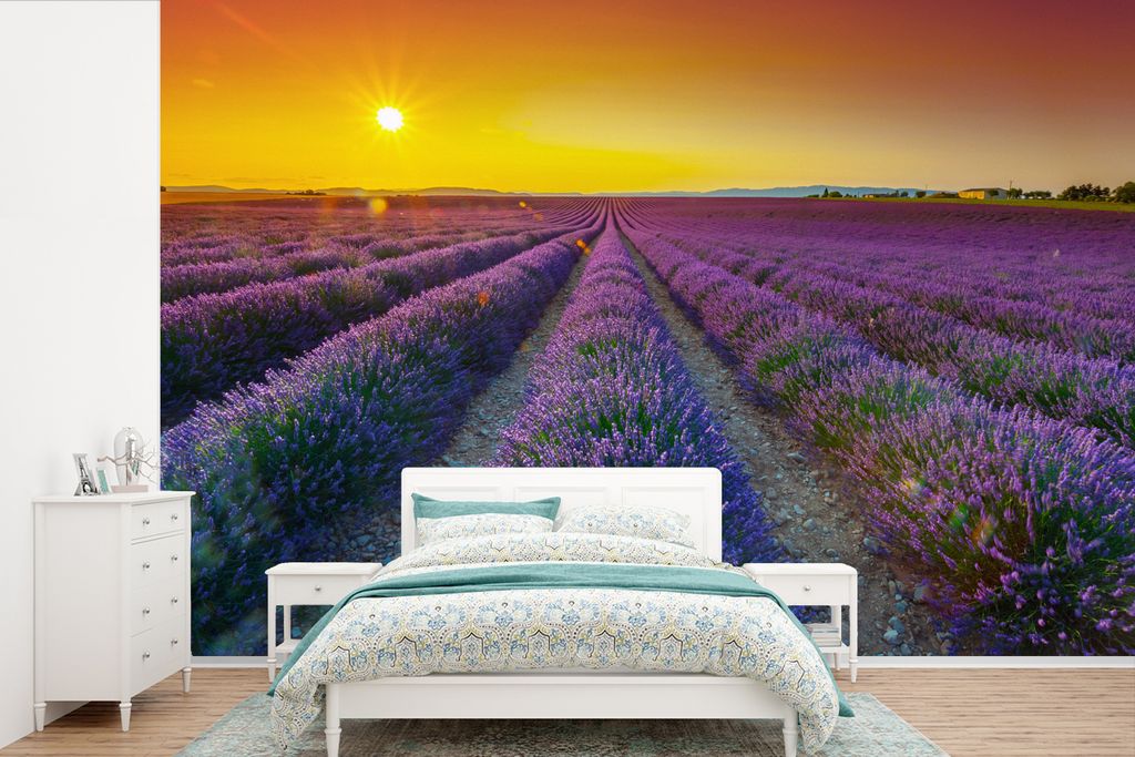 MuchoWow Fototapete für Wohnzimmer oder Schlafzimmer Wandtapete Vinyl Motivtapete Oranger Sonnenuntergang über einem Feld voller Lavendel - 450...