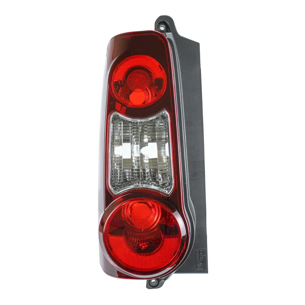 Feu arrière gauche cassé ? Solution pour Citroën Berlingo Partner B9