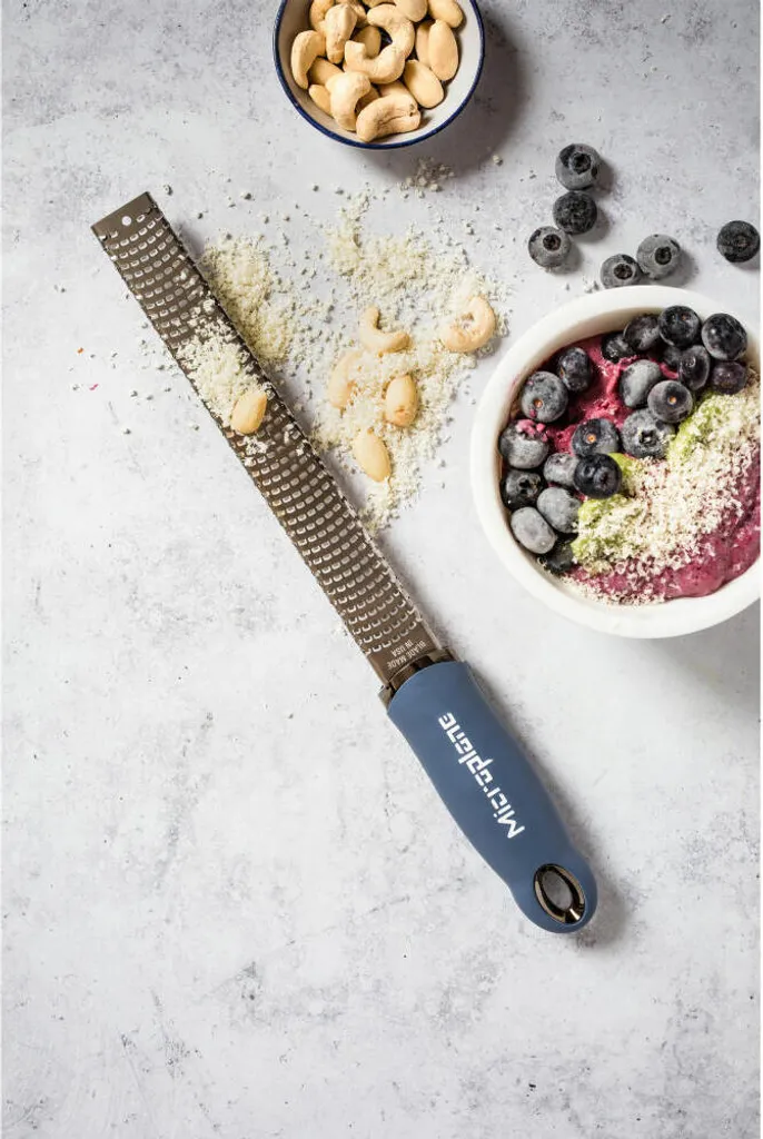 Grattugia Zester Microplane Acciaio Inox Professionale per Limone e Formaggio - 13