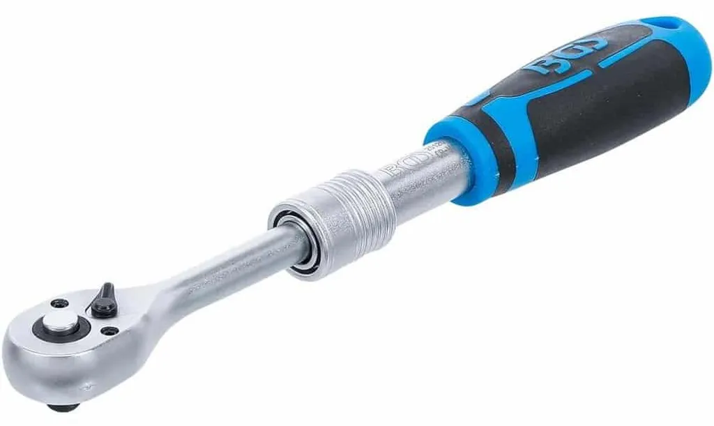 Cliquet 1/4 extensible pour le serrage des moteurs encombrés