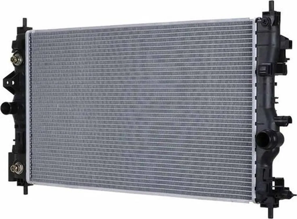 Radiateur HELLA à ailettes brasées pour OPEL ASTRA - 680 mm x 398 mm