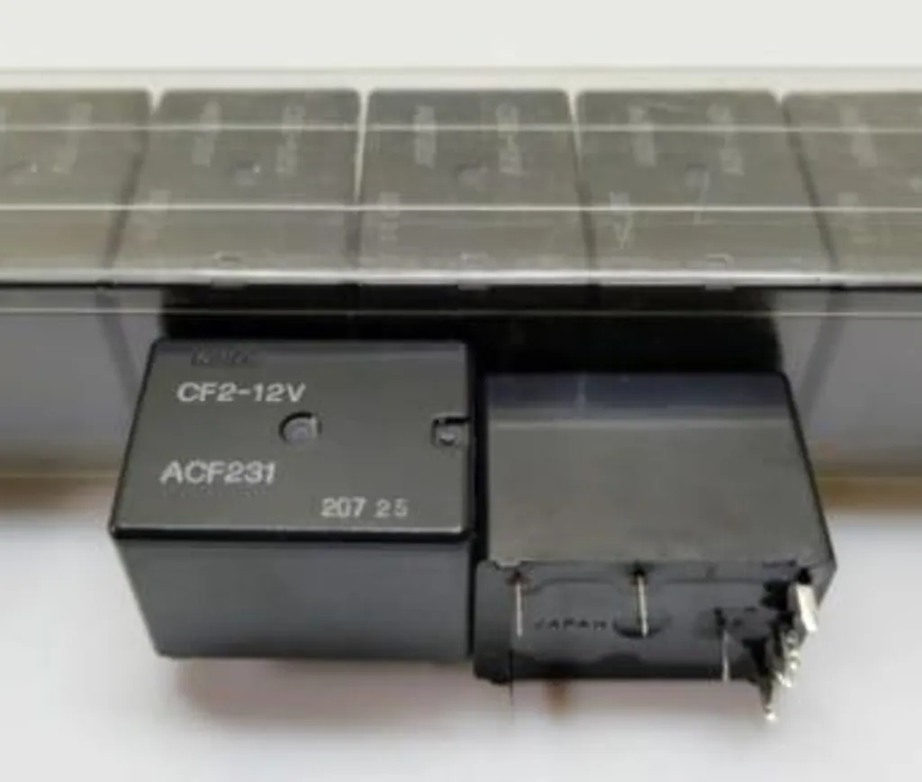 Relais automobile CF2-12V ACF231 - Relais de puissance 12 volts 20A PCB