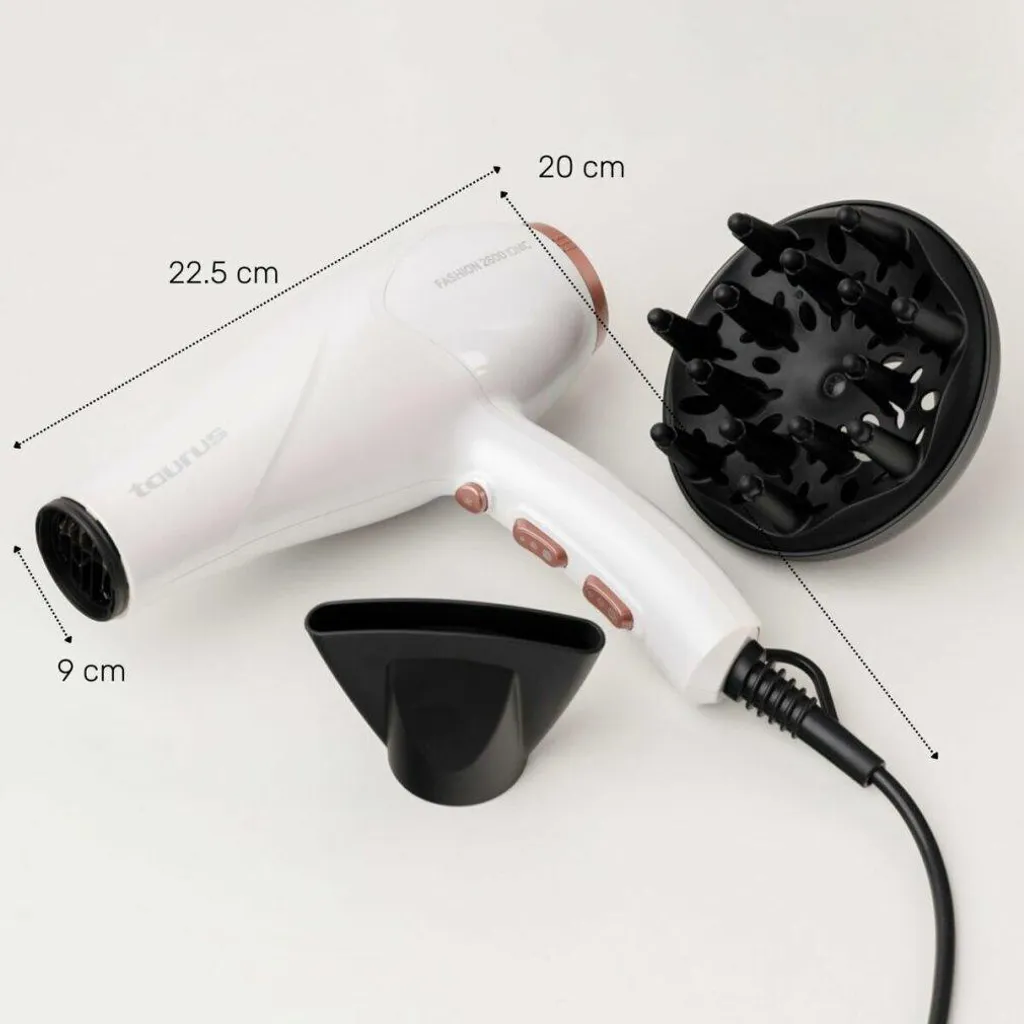 Sèche-cheveux Fashion 2600 Ionic Taurus avec diffuseur et concentrateur