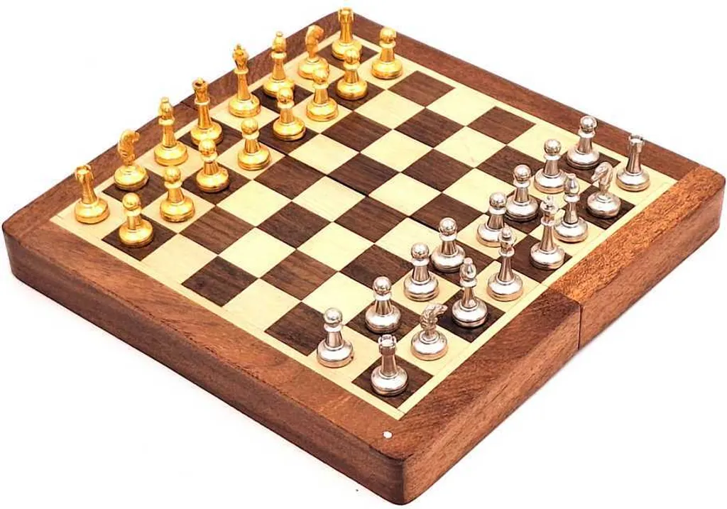 Jeu d'échecs magnétique de luxe en laiton et coffret pliant bois massif