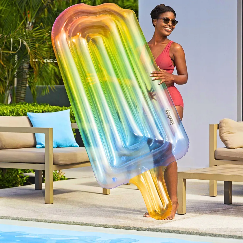 Matelas gonflable piscine résistant avec surface grand ponton stable