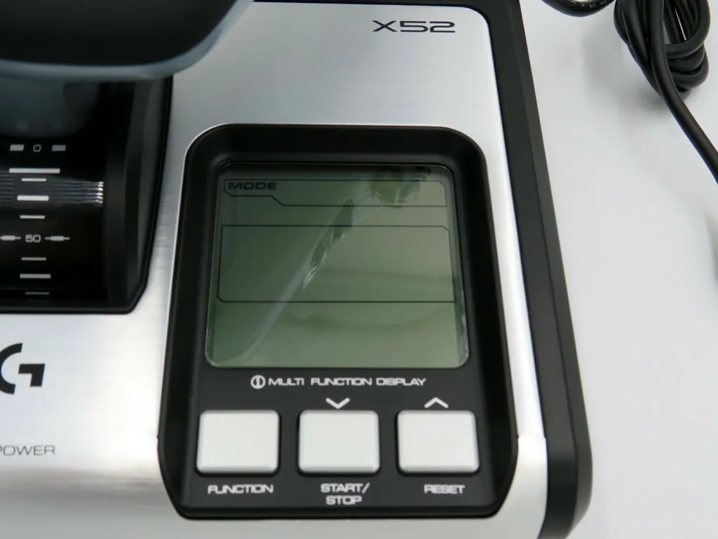 Logitech G X52 HOTAS avec Écran LCD et Commandes de Vol Programmables - 13