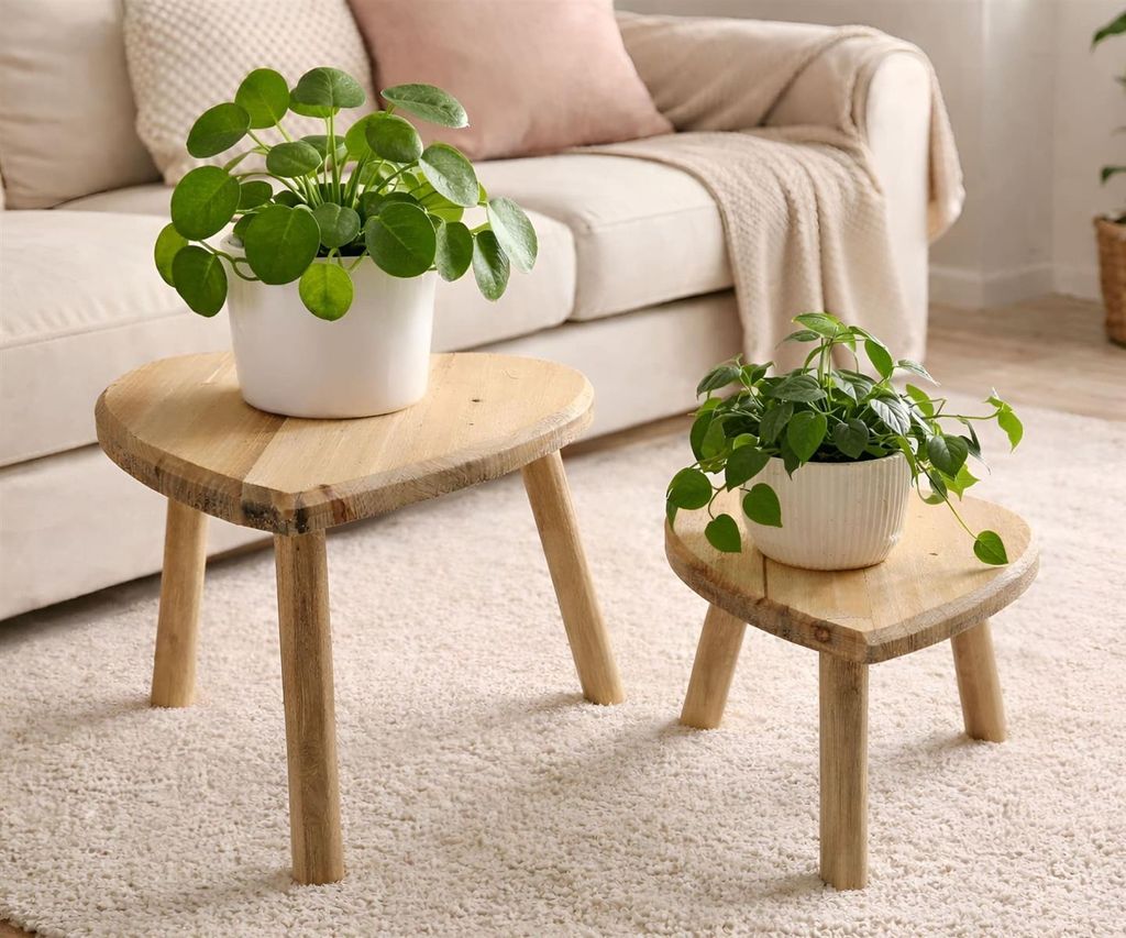 Blumenhocker "Recycelt" in Herz Form, aus recyceltem Holz, Pflanzenhocker, Holzhocker, Deko Hocker