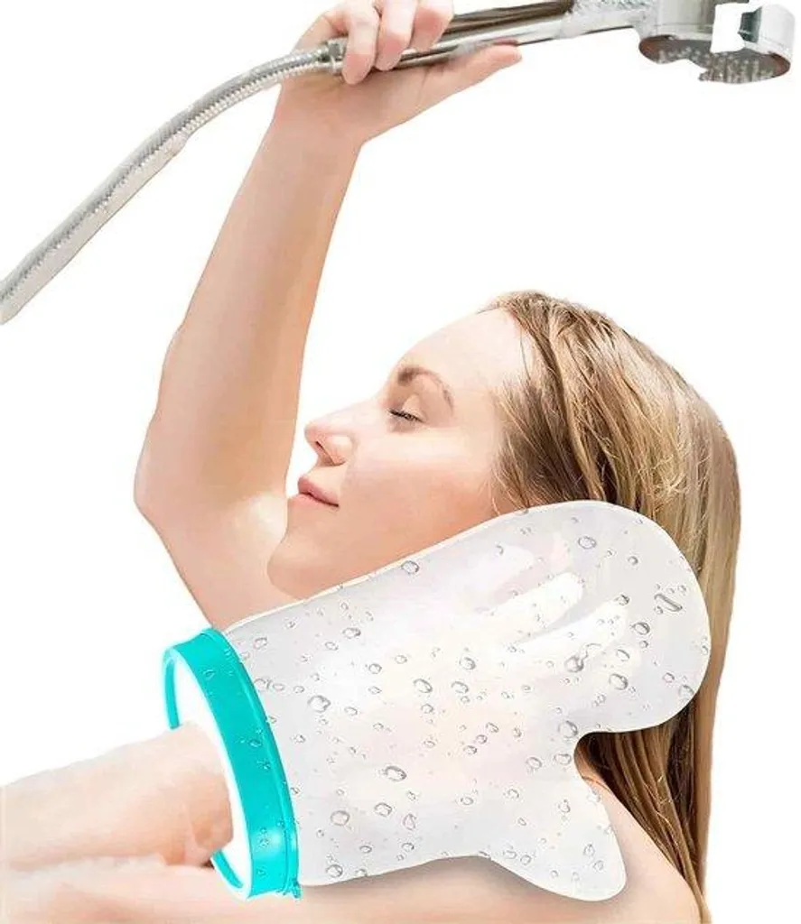 Housse imperméable pour protéger un plâtre au bras sous la douche